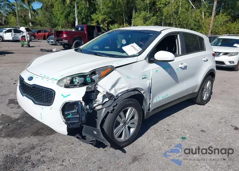 2017 Kia Sportage Lx z USA, uszkodzony, nr VIN KNDPMCACXH7286035